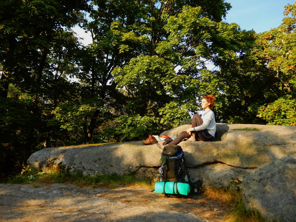 Wandern und draußen übernachten – Was soll ich einpacken?